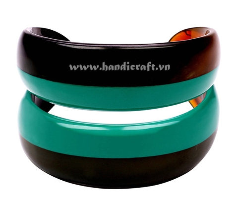 Horn & lacquer cuff bracelet