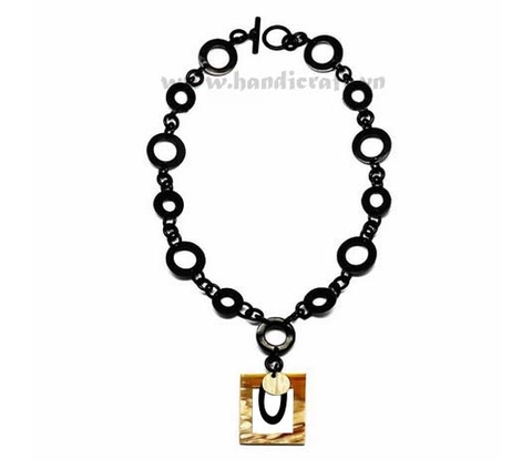 Black round horn link with square pendant