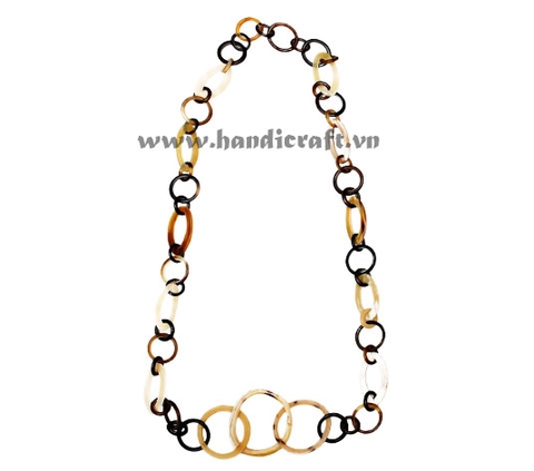 Oval & round horn chain necklace