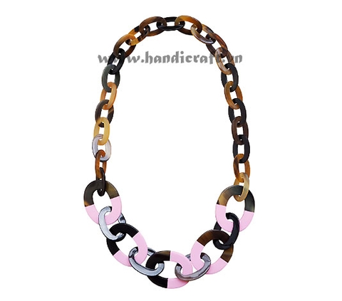 Oval horn with pink lacquer