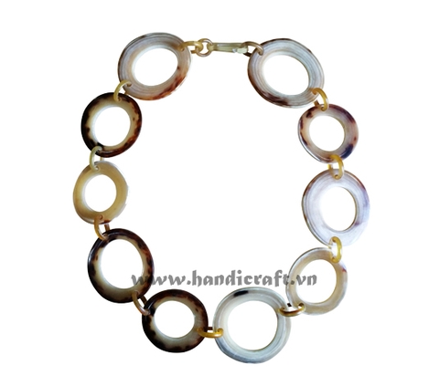 Naural horn circles necklace