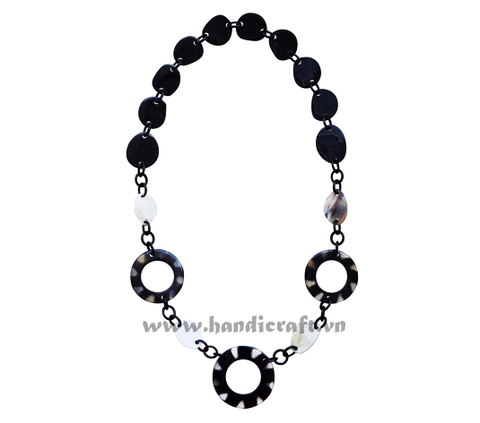 Horn & lacquer necklace