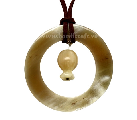 Horn pendant