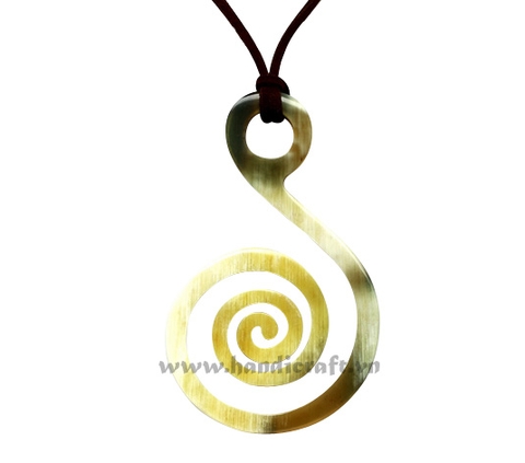 Horn pendant