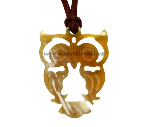 Horn pendant