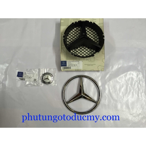 Đế nhựa logo mặt ca lăng Mercedes GLK, C class W204 - A2078170016