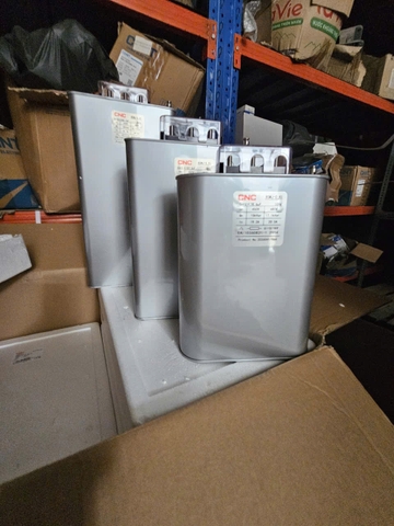Tụ điện công suất shunt điện áp thấp BSMJ loại tự phục hồi 10KVA. 15KVA .20KVA.25KVA.30KVA.40KVA.50KVA