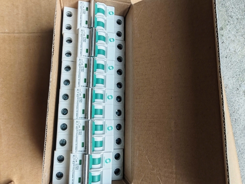 APTOMAT DC 2P 800VDC –SUNLIGHT .CB-DC 16A.20A.25A.32A.40A.63A