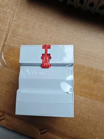 Chống sét lan truyền 3 pha+N- 385V, chuyên dùng cho hệ thống solar hãng Sunlight