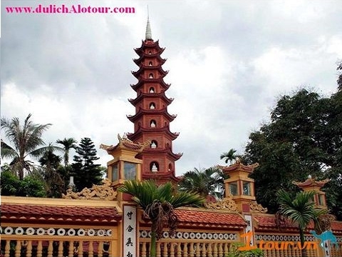 TOUR HẢI PHÒNG - ĐỀN QUÁN THÁNH - CHÙA TRẤN QUỐC - ROYAL CITY