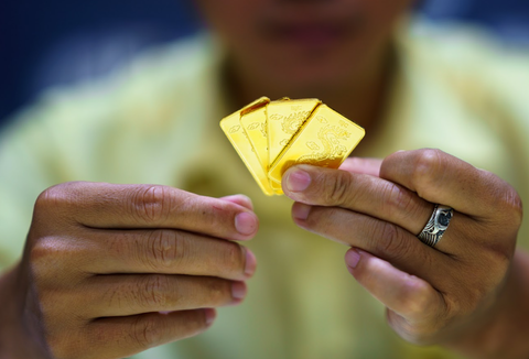 Ông Trump áp thuế đối ứng, vàng sẽ ra sao?