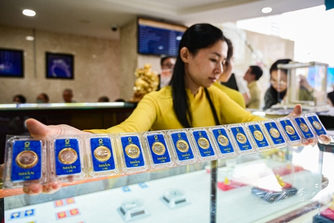 Giá vàng hôm nay 26/9/2024 trên đỉnh lịch sử, vàng nhẫn hướng tới 85 triệu đồng
