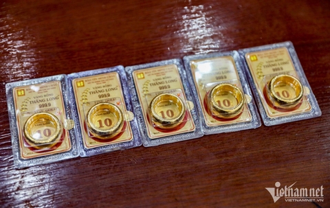 Giá vàng nhẫn quay đầu tăng mạnh