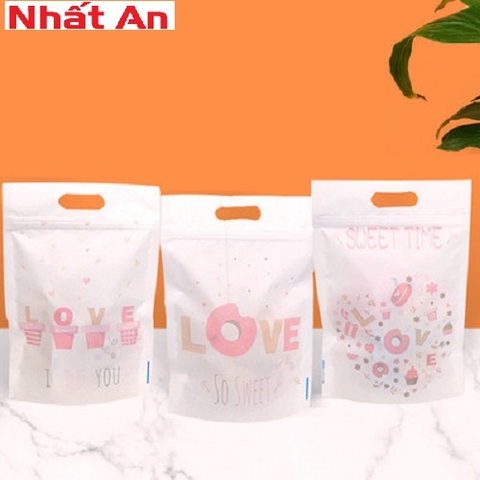 Túi zip đựng bánh kẹo LOVE ( 3 mẫu trong 1 xấp)