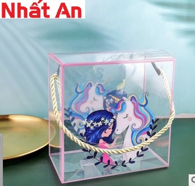 Hộp nhựa vuông đựng bánh kẹo Unicorn và cô gái 14x7cm