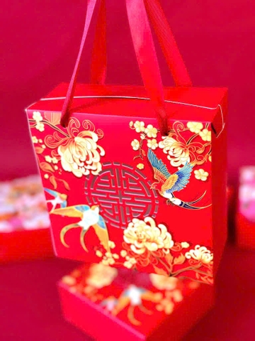 Hộp Tết Én Xuân - Kẹo Mứt Nhỏ