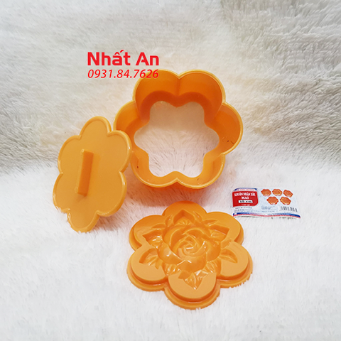 Khuôn nhấn xôi hình hoa mai 15cm Vĩnh Trường (Hồng/ Phước/ Lộc/ Thọ/ Hỷ)