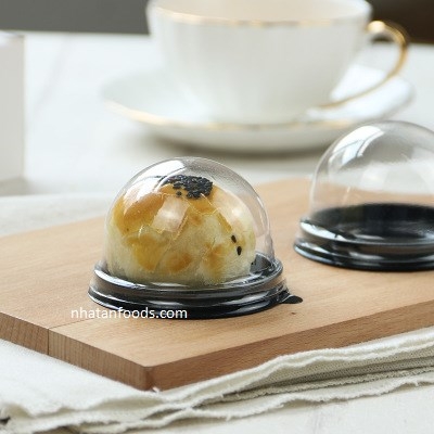 Hộp nhựa đế đen/ đế vàng bánh tròn 80gr (Có 2 size)