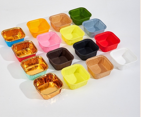 Cup giấy / chén giấy cupcake vuông màu vàng ánh kim 50 cái