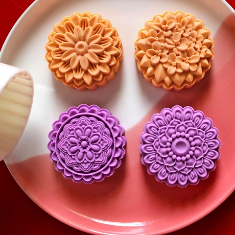 Khuôn Trung Thu 4 mặt Hoa Mỏng Manh 125gr