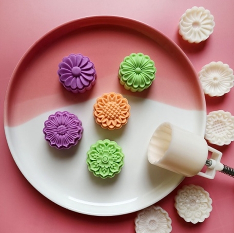 Khuôn trung thu 5 mặt hoa 50gr