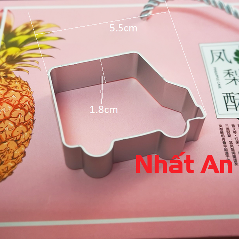 Khuôn nhấn bánh dứa hình oto