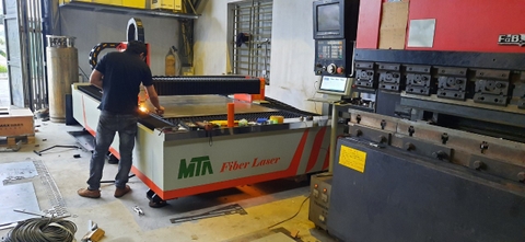 Xưởng cơ khí tại Thái Bình đầu tư máy cắt Laser Fiber MTA 1530A - 1,5kw