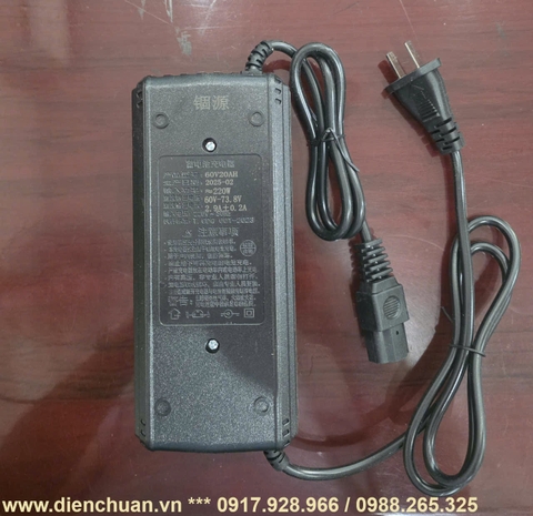 Sạc ắc quy xe máy điện 60V-20Ah công suất 2.9A ± 0.2A sạc cho bộ 5 bình 60V từ 20Ah-30Ah