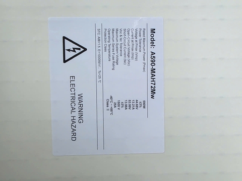 Tấm pin năng lượng mặt trời 590W