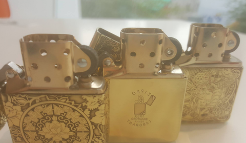 phân biệt zippo Mỹ