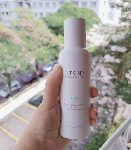 Nước dưỡng hoa hồng cho da nhạy cảm - Atomy Derma Real Cica Toner