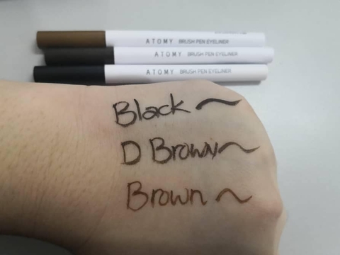 Bút kẻ mắt dạng cọ màu đen - Atomy Brush Pen Eyeliner