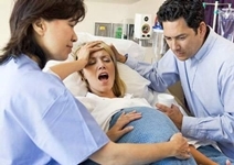 Các tư thế chuẩn bị cho giai đoạn đầu chuyển dạ