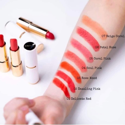 Son lì chứa vẻ đẹp cổ điển 7 tone màu và tươi sáng cùng khả năng dưỡng ẩm tuyệt vời giúp môi mềm mịn và đầy cuốn hút -  Atomy Adelica Lip Rouge Classic - 아델리카 립 루즈 클래식  - Аделика Помада для губ Классик 