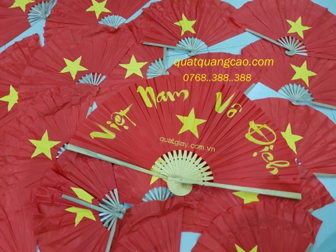 Quạt giấy tặng sự kiện