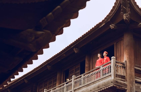 Chụp ảnh cưới ở Văn Miếu - cầu Long Biên - nhà thờ lớn Hà Nội: cặp Dần - Yến