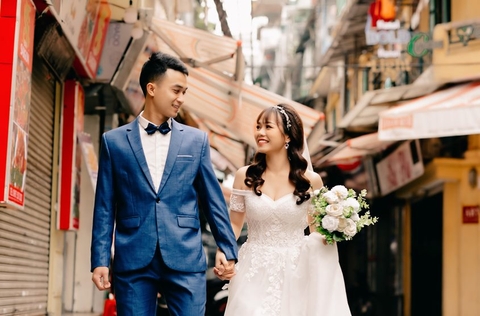Chụp ảnh cưới trong phố cổ Hà Nội và ảnh phóng trong studio Hà Nội: đôi Kiên - Niên