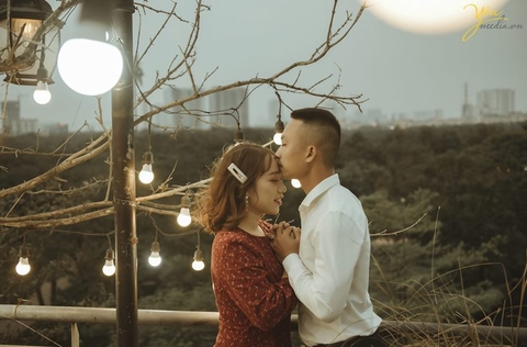 Album hình cưới lãng mạn tại Santorini Park chiều mùa đông: cặp Đức Huy - Mai Anh