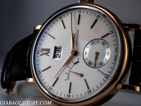 Review đồng hồ IWC Portofino Hand-Wound Eight Days phiên bản vàng hồng