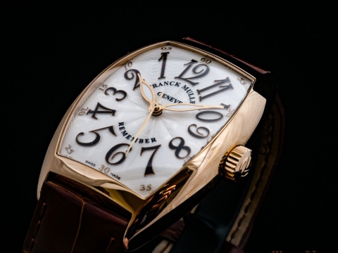 Ngược dòng thời gian cùng mẫu đồng hồ Franck Muller Cintree Curvex Remember