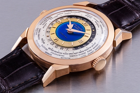 Khám phá dấu ấn Việt Nam cùng chức năng WorldTime của Nghệ Nhân Louis Cottier