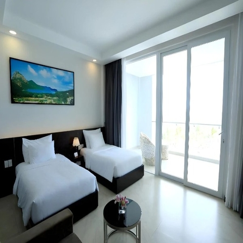 Orson Hotel & Resort Côn Đảo 4 Sao – Nghỉ Dưỡng View Núi, Buffet Sáng & Đưa Đón Sân Bay