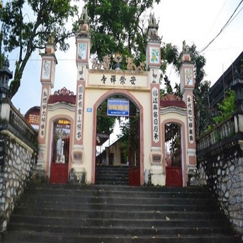 Du lịch 10 đền Tuyền Quang