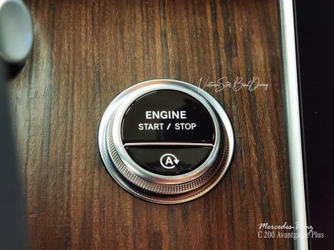 tổng quan Mercedes-Benz c200 avantgarde