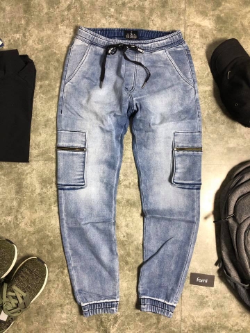 Quần jean túi hộp sale