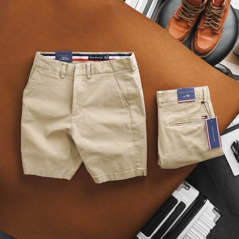 Quần shorts kaki Nam Tommy màu đen