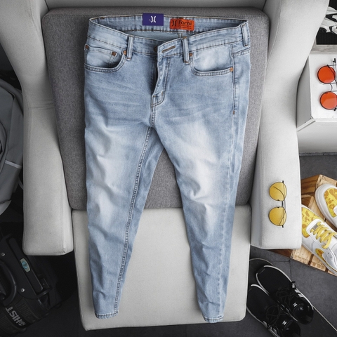 Quần jeanThời Trang CAROLLAWearlight slimfit, có bigsize