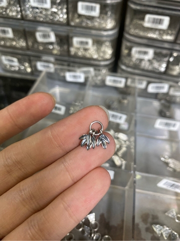 Charm lá trúc mini treo A 482