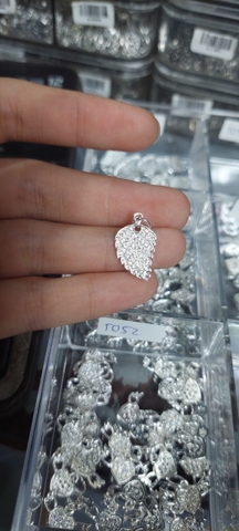 Charm lá size to đính đá treo T058
