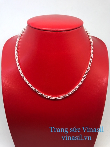 dây chuyền bạc trẻ em